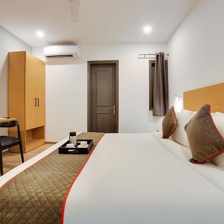 Oyo Townhouse 019 Anand Vihar Hotel Nuova Delhi Esterno foto