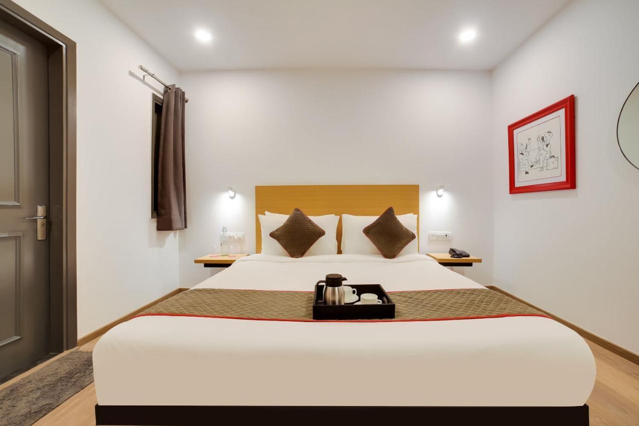 Oyo Townhouse 019 Anand Vihar Hotel Nuova Delhi Esterno foto