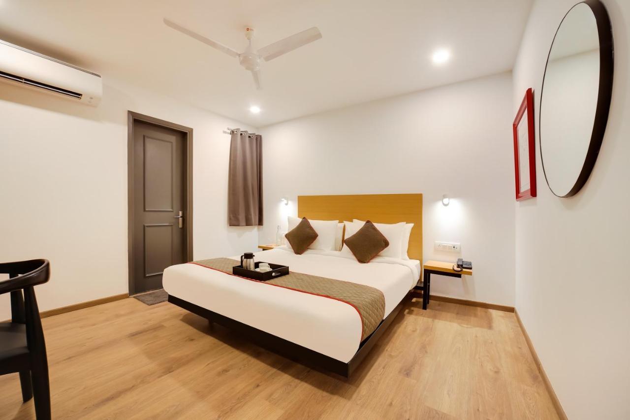 Oyo Townhouse 019 Anand Vihar Hotel Nuova Delhi Esterno foto